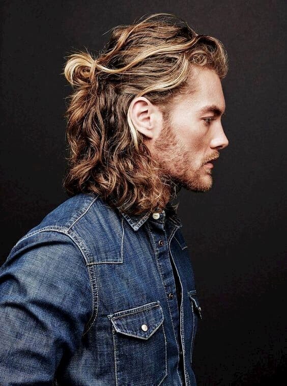 Длинные волосы для мужчин: лучшие стрижки на длинные волосы