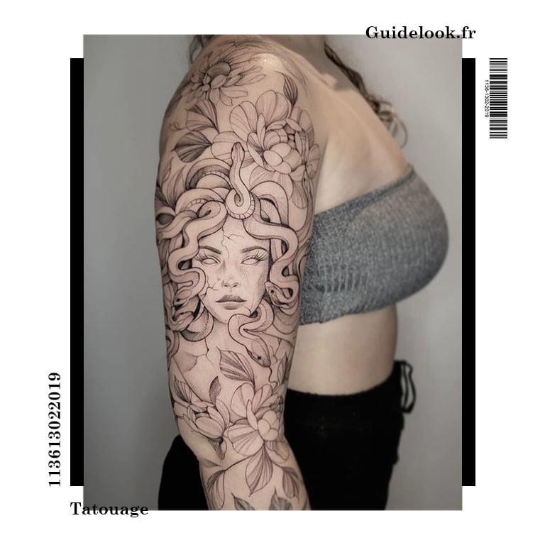 tatouage medusa bras entier