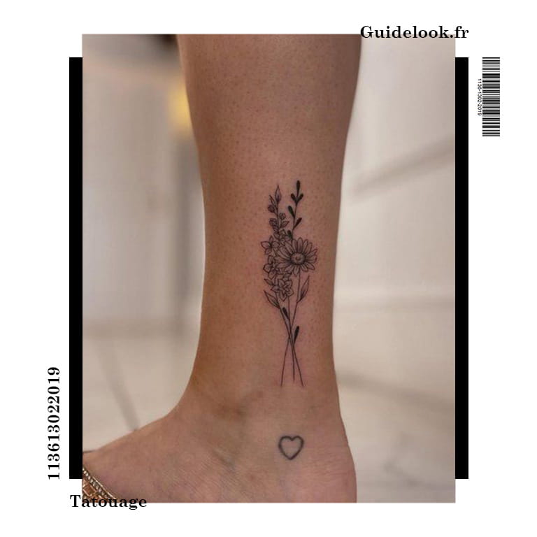 tatouage cheville fleurs fines