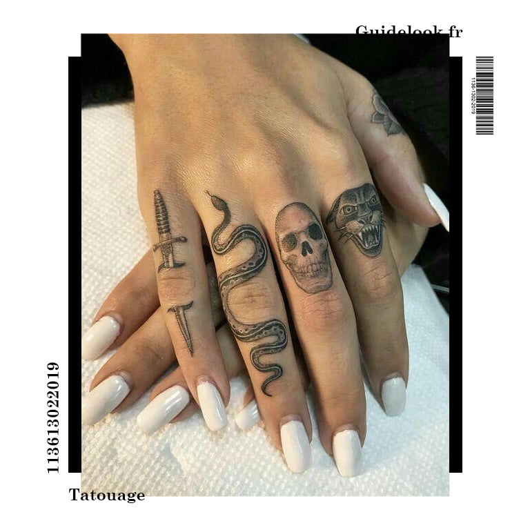 tatouage doigt gothique