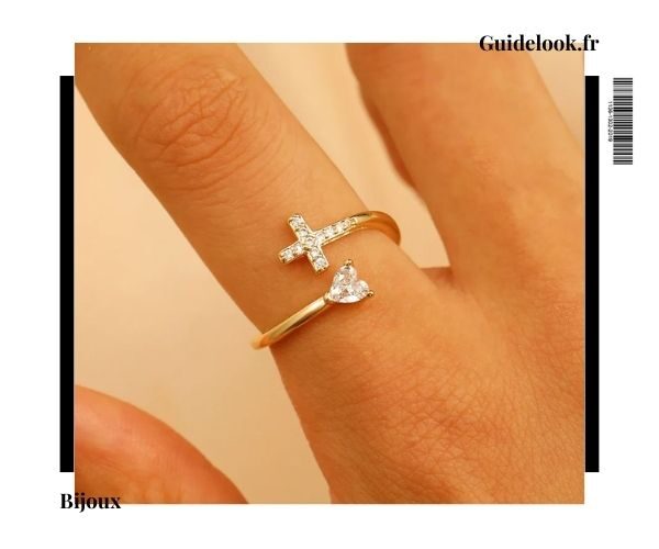 porter une bague avec une croix